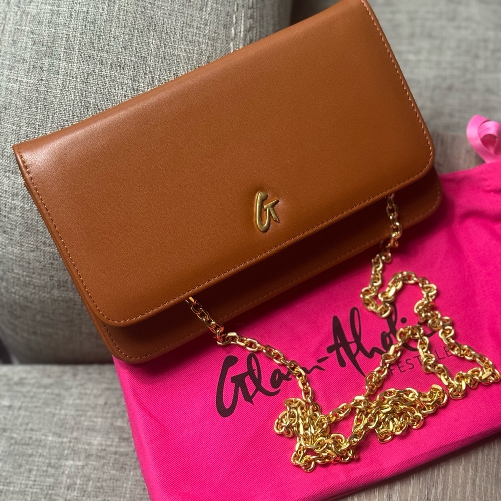Glam-Aholic Standard Wallet On Chain Brown Crossbody Clutch NEW